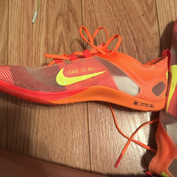 TRACK AND FIELD - Picture 5 of 5